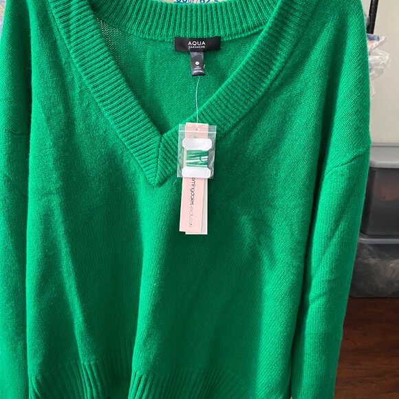 Aqua Cashmere Green Drop Shoulder V Neck Sweater Size L NWT - Picture 6 of 6